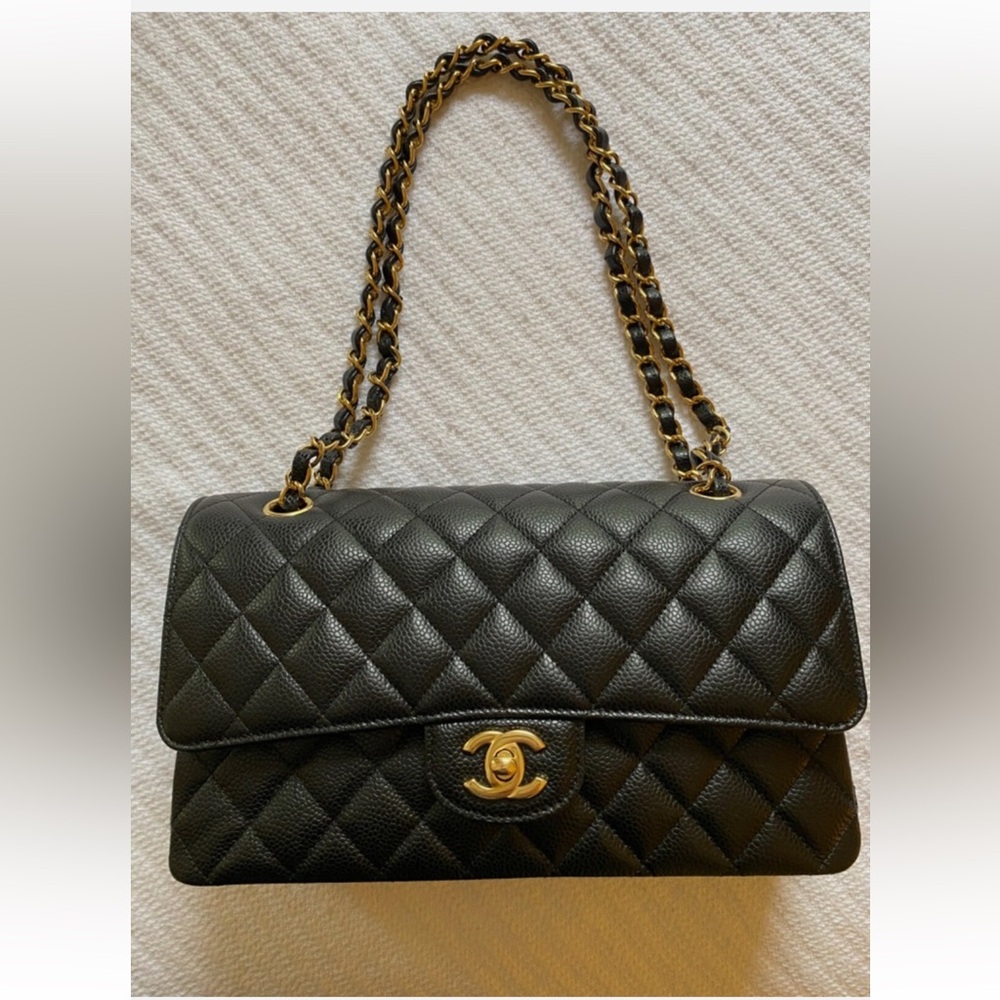 Chanel Classic Double Flap Quilted Caviar Gold-tone Medium Black NEW WITH TAGS - Picture 3 of 16